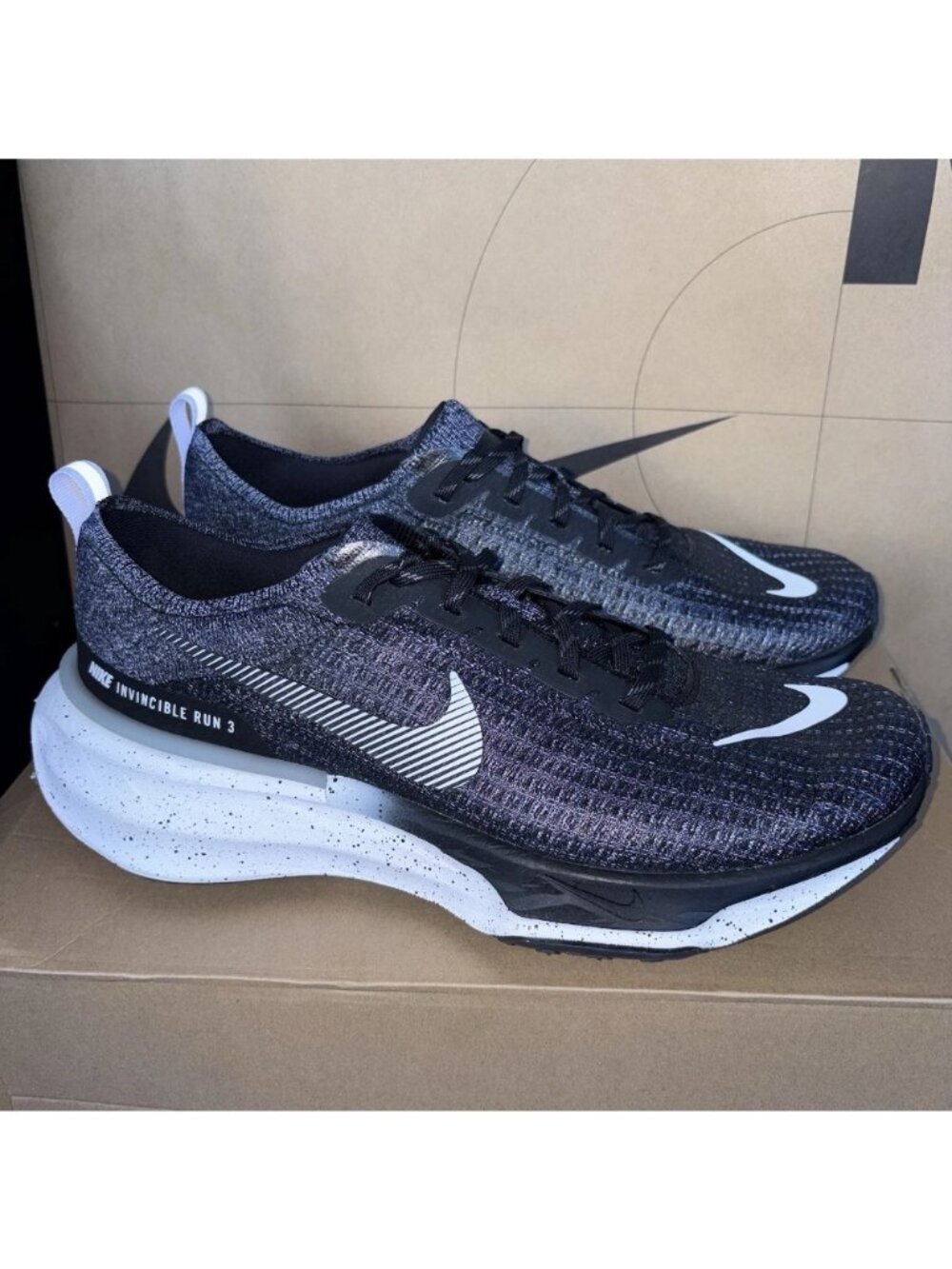 NEW Nike ZoomX Invincible Run Fly Knit 3 DR2615 002 Black White Men Size 13
